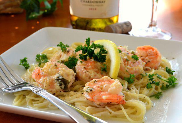 Chị em đừng dại cho chồng ăn 7 thực phẩm giết chết khả năng giường chiếu này