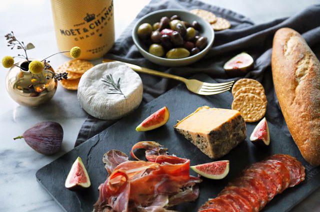 Chị em đừng dại cho chồng ăn 7 thực phẩm giết chết khả năng giường chiếu này