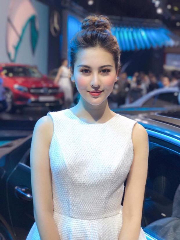 Sau nửa tháng phẫu thuật thẩm mỹ, Hà Lade bất ngờ lên tiếng khi bị chê đơ cứng, khuôn mặt đại trà