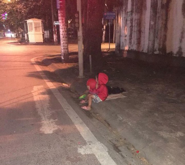 Hội phụ nữ tỉnh Nam Định vào cuộc vụ bé gái 5 tuổi nối nghiệp bà đi ăn xin nuôi cả gia đình