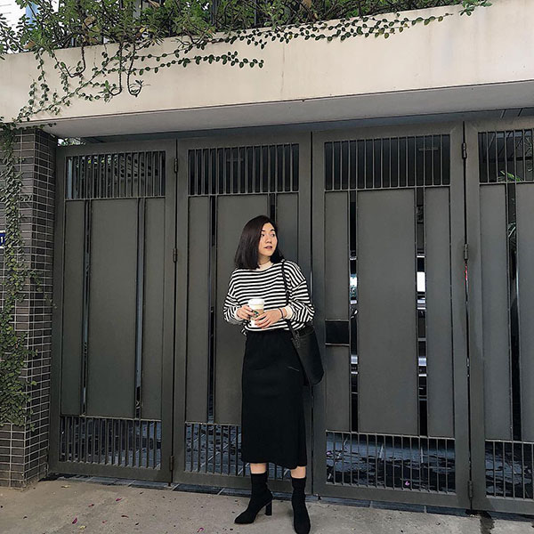 Muốn mặc đâu chuẩn đấy trong tiết trời se lạnh, bạn chỉ việc copy 10 công thức street style xuất sắc từ loạt hot girl Việt
