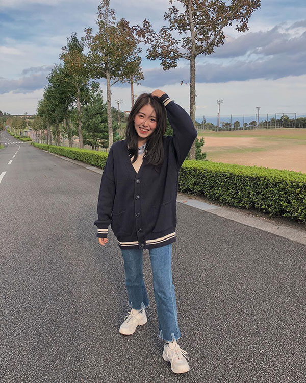 Muốn mặc đâu chuẩn đấy trong tiết trời se lạnh, bạn chỉ việc copy 10 công thức street style xuất sắc từ loạt hot girl Việt