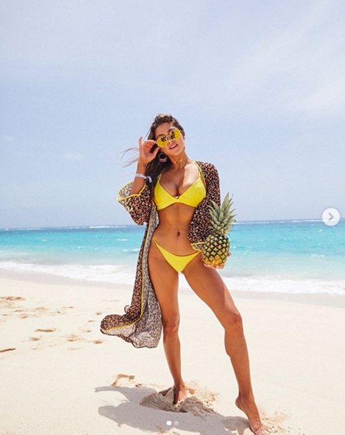 Thân hình bỏng mắt của mỹ nhân làng võ Philippines có vòng 1 gần 1m