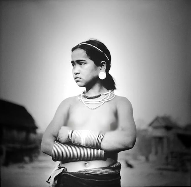 Nơi con gái thoải mái khoe ngực trần đẹp hoang dã hút hồn đàn ông