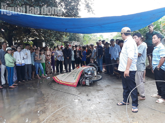 Người đàn ông bị điện giật chết oan: Do mưa gió, tàu dừa va đập đứt dây!