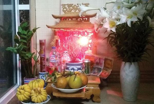 Sáng lẩm nhẩm bài khấn Thần Tài này trưa tiền ùa vào như vũ bão, lãi bạc tỉ