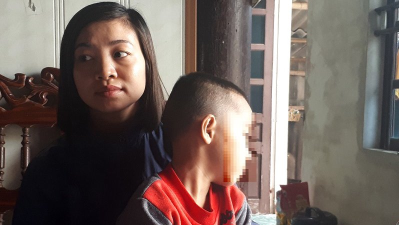 Nhà trường nhận lại cháu bé phải nghỉ học vì chậm tiến