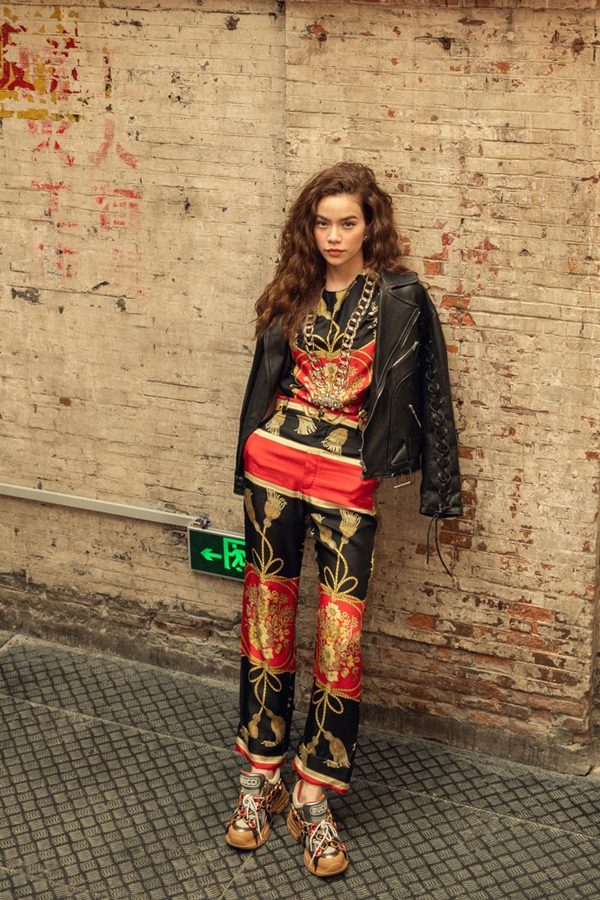 Hồ Ngọc Hà mặc sành điệu ở Thượng Hải