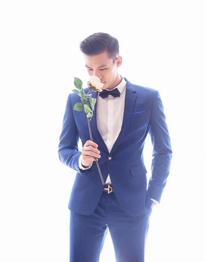 Quế Ngọc Hải - chàng cầu thủ sở hữu combo đẹp trai, nam tính lại còn yêu vợ, chăm con hết mực