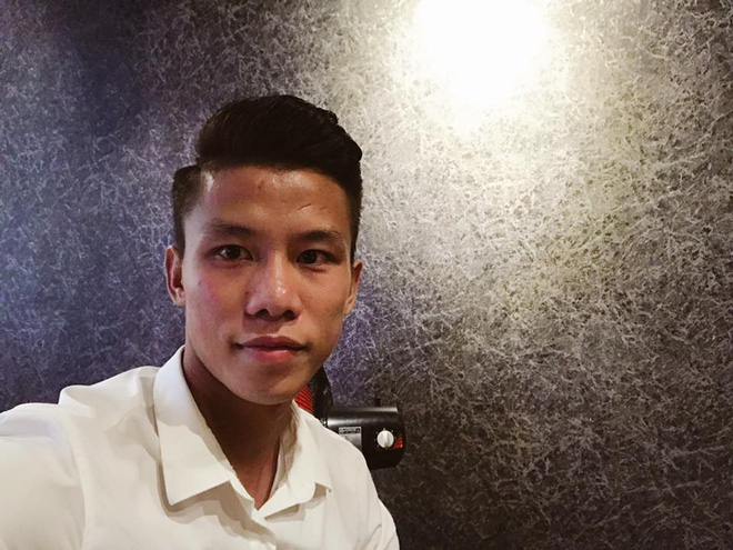 Quế Ngọc Hải - chàng cầu thủ sở hữu combo đẹp trai, nam tính lại còn yêu vợ, chăm con hết mực