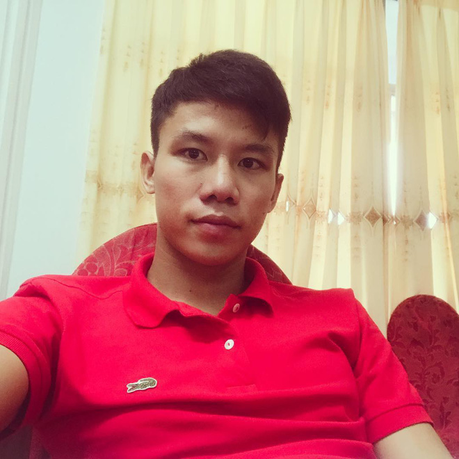 Quế Ngọc Hải - chàng cầu thủ sở hữu combo đẹp trai, nam tính lại còn yêu vợ, chăm con hết mực