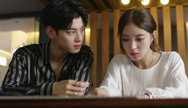 Người yêu cũ ngang nhiên tỏ tình với chồng sắp cưới trên MXH, cô nàng cao tay xử lý chỉ bằng 1 dòng bình luận