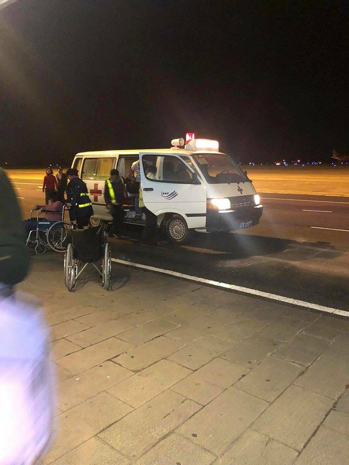 Nóng: Máy bay Vietjet gặp sự cố nghiêm trọng khi tiếp đất, hàng trăm hành khách được lệnh bỏ lại hành lý và nhảy ra cửa thoát hiểm