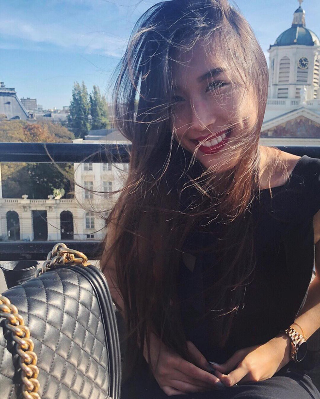 Bạn gái Huỳnh Anh kể về chuyện tình xuyên biên giới: Cứ tưởng bạn trai là oppa Hàn Quốc, nhắn tin làm quen rồi yêu lúc nào không hay Bạn gái Huỳnh Anh kể về chuyện tình xuyên biên giới: Cứ tưởng bạn trai là oppa Hàn Quốc, nhắn tin làm quen rồi yêu lúc nào không hay