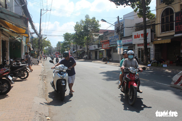 Hàng loạt xe tay ga không nổ máy nghi nhiễu sóng camera