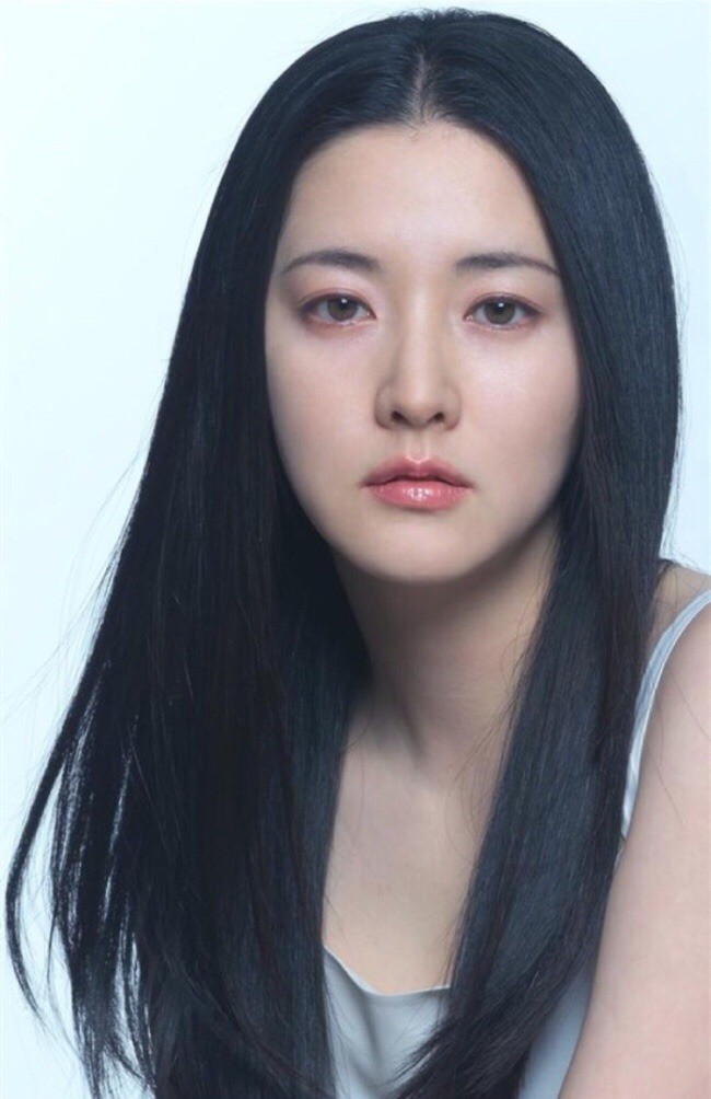 6 cặp đôi chú cháu gây bão showbiz châu Á: Nữ đẹp xuất chúng, nam gia thế khủng, riêng trường hợp cuối ngược lại