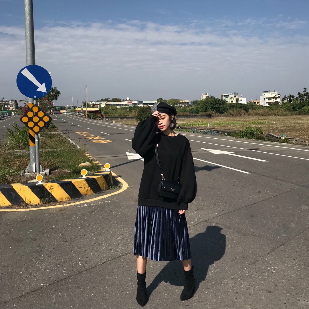 Sở hữu đôi chân cột đình cũng không thành vấn đề nếu các nàng biết 3 mẫu chân váy vừa điệu vừa nịnh dáng này