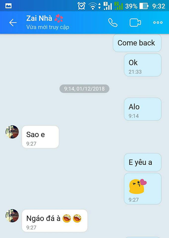 Cười bò với phản ứng của chồng khi nhận được lời yêu thương từ vợ bỉm sữa