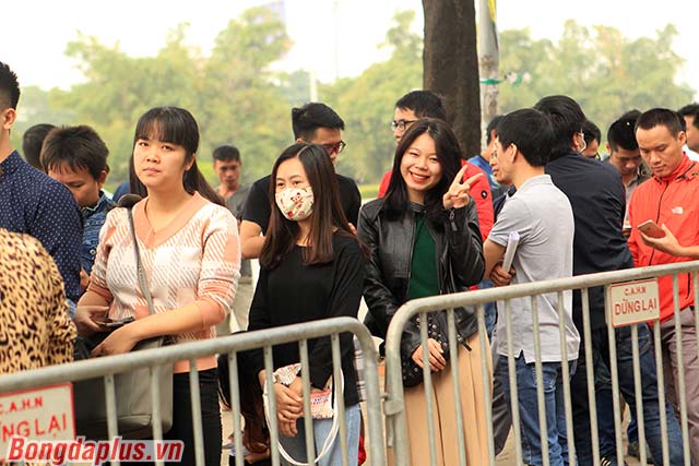 Cận cảnh màn ngã giá vé AFF Cup: Từ 1 triệu thổi lên 6 triệu đồng