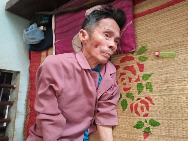 Nghệ An: Cha già nằm một chỗ ngóng tin con gái bị lừa bán làm vợ xứ người suốt 22 năm trời