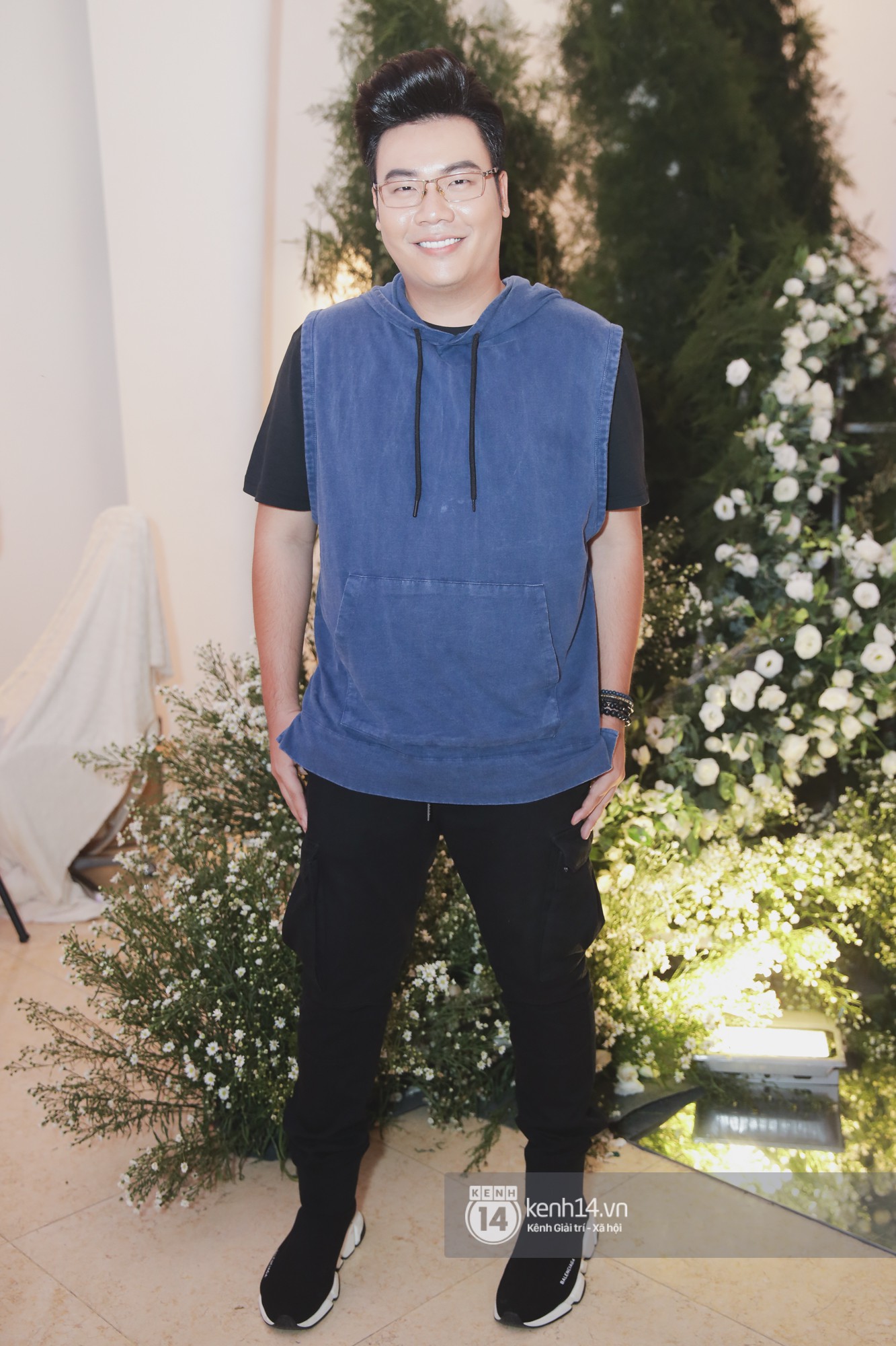 Nam Em và Quế Vân diện đồ đôi, cùng dàn sao Việt tề tựu tại đám cưới Ưng Hoàng Phúc