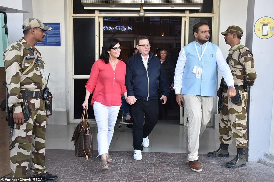 Loạt ảnh chuẩn bị cho đám cưới thế kỷ rình rang nhất 2018 của Nick Jonas và Hoa hậu Thế giới