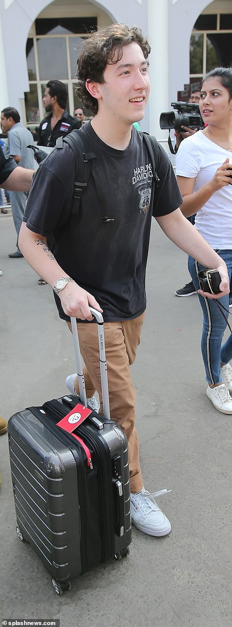 Loạt ảnh chuẩn bị cho đám cưới thế kỷ rình rang nhất 2018 của Nick Jonas và Hoa hậu Thế giới