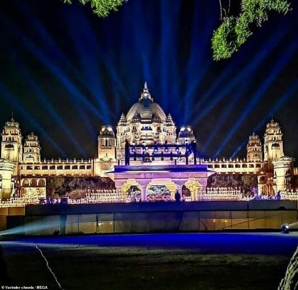 Loạt ảnh chuẩn bị cho đám cưới thế kỷ rình rang nhất 2018 của Nick Jonas và Hoa hậu Thế giới