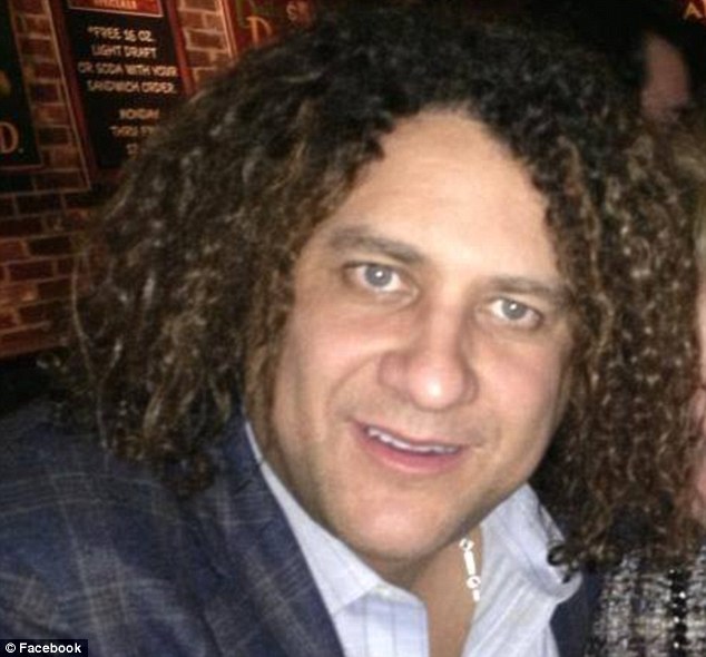 Thi thể nữ bác sĩ với đồ lót nhàu nát và sự thật cuộc sống vạn người mơ