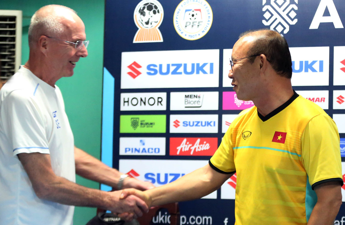 Sven Eriksson nán lại, chờ bắt tay HLV Park Hang-seo