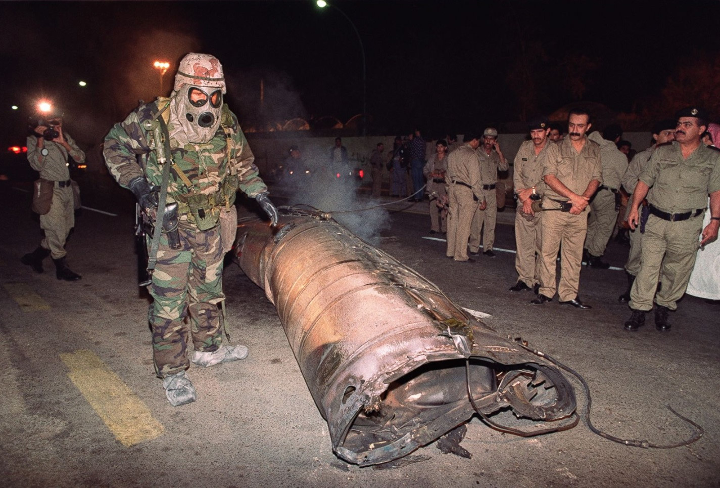 Chiến dịch Bão táp Sa mạc, dấu ấn lớn trong sự nghiệp của Bush cha