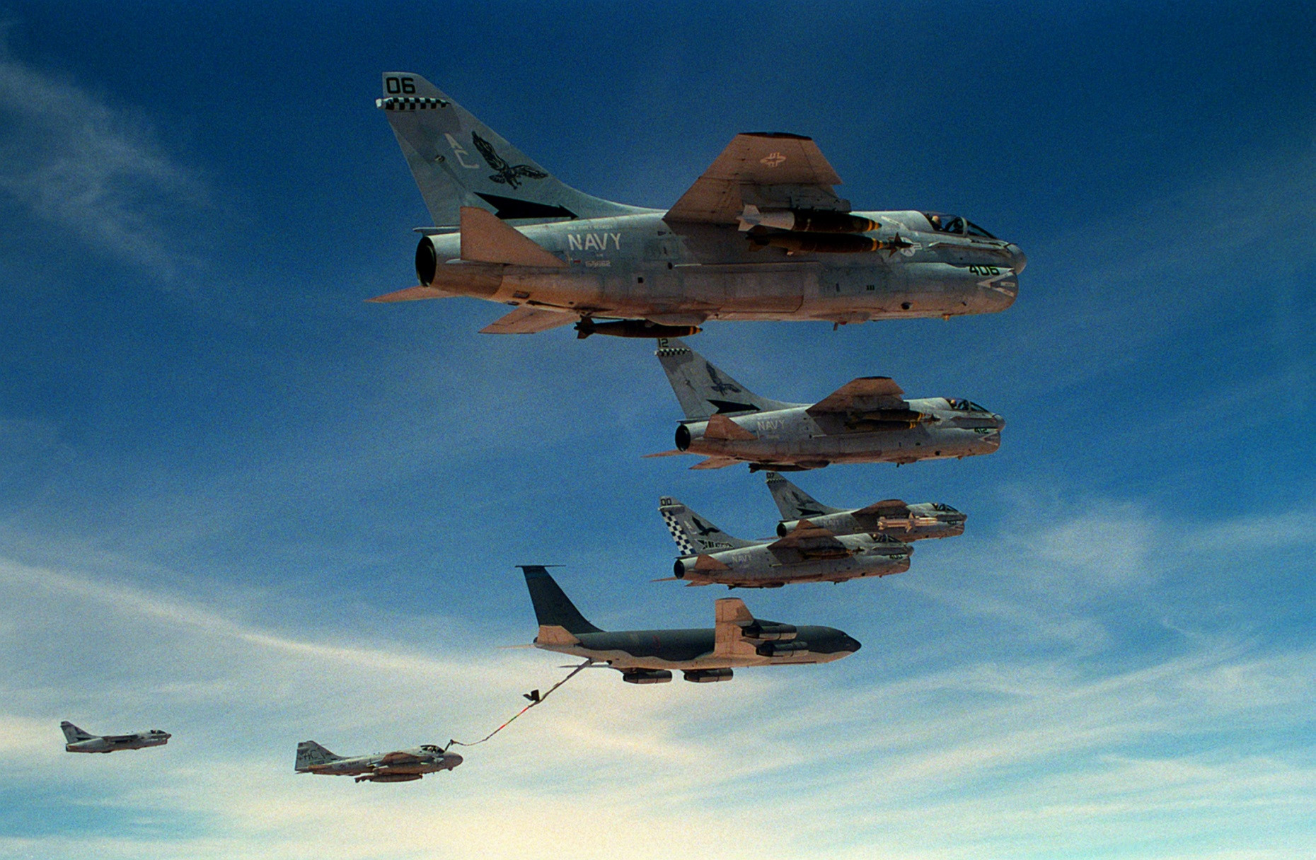 Chiến dịch Bão táp Sa mạc, dấu ấn lớn trong sự nghiệp của Bush cha