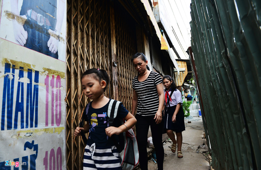 Cuối năm, lô cốt lại mọc lên khắp đường Sài Gòn