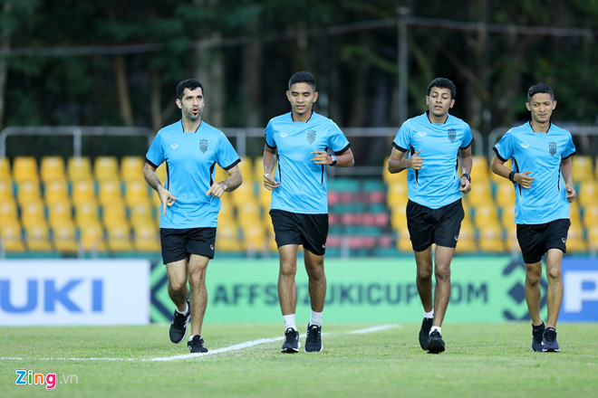 Trọng tài Qatar cầm còi trận bán kết giữa Việt Nam và Philippines