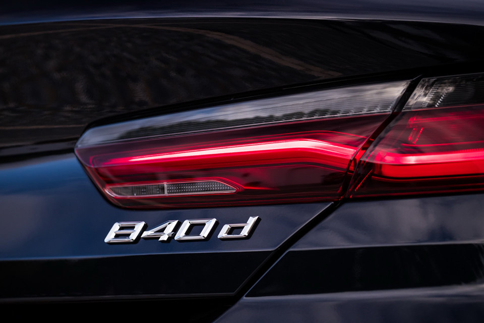 BMW 8-Series Coupe 2019 ra mắt tại Anh, giá gần 100.000 USD