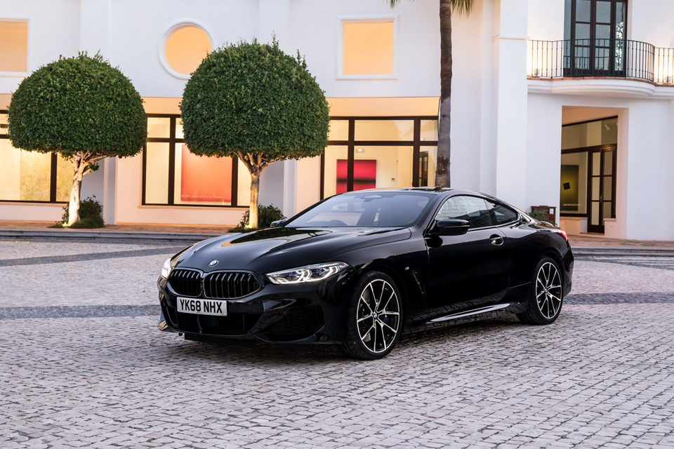 BMW 8-Series Coupe 2019 ra mắt tại Anh, giá gần 100.000 USD