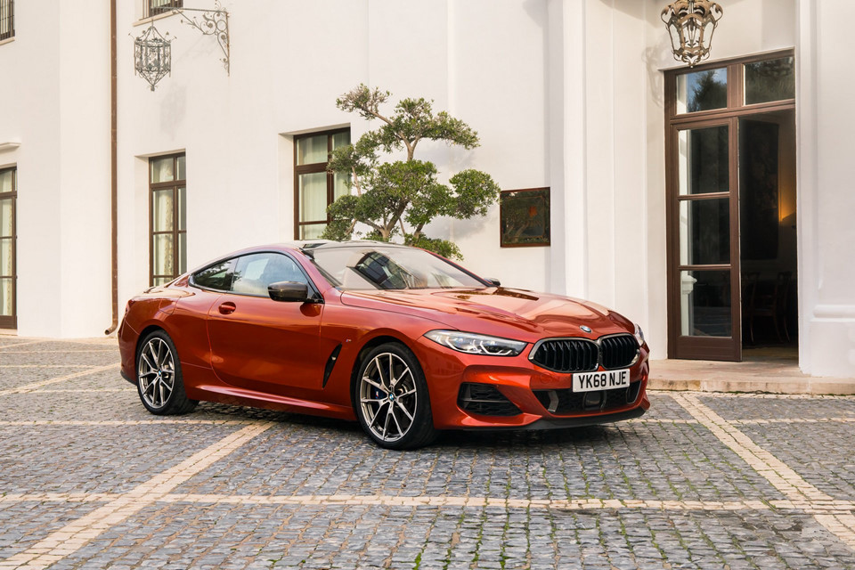 BMW 8-Series Coupe 2019 ra mắt tại Anh, giá gần 100.000 USD