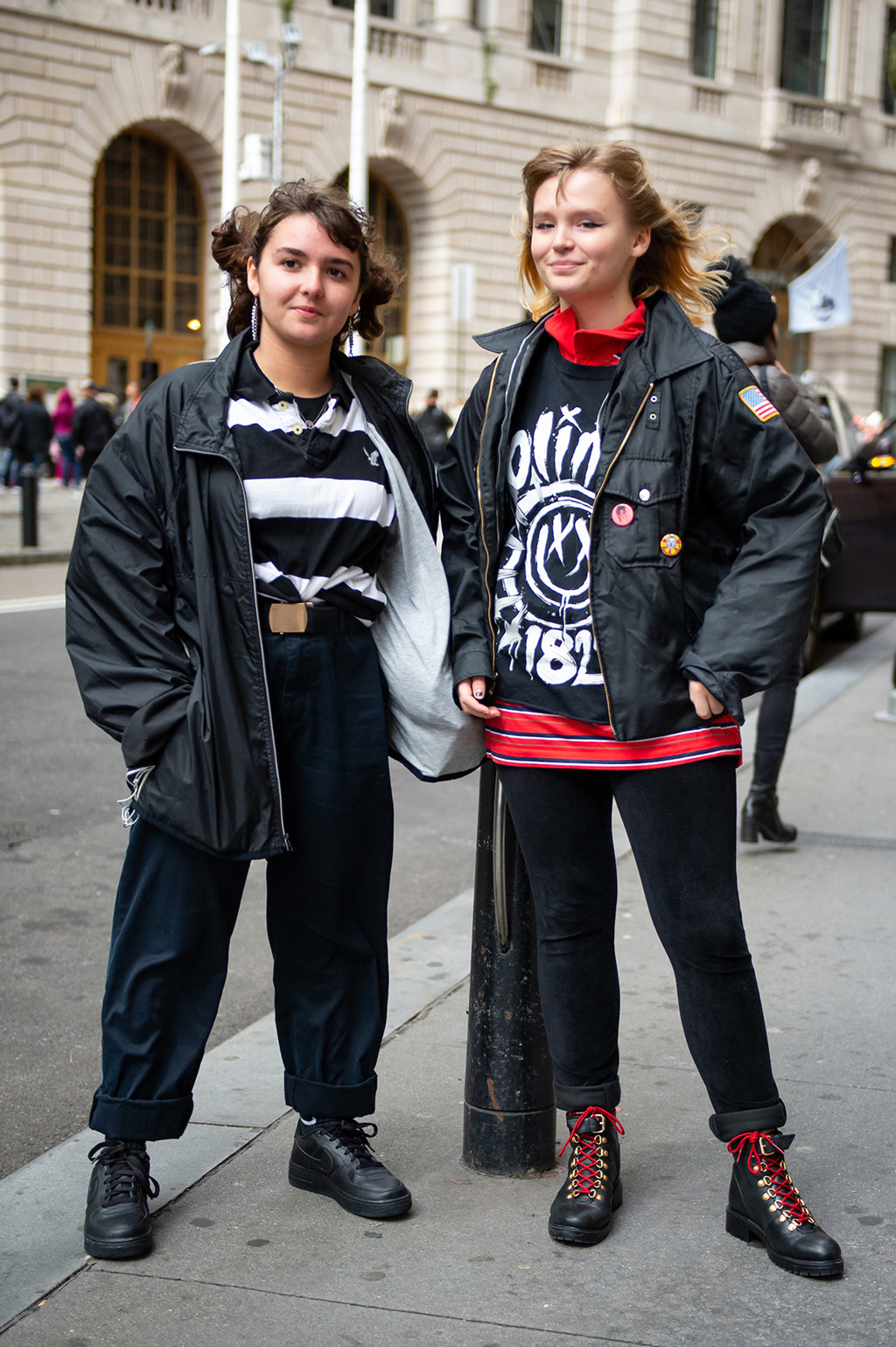 Hội cool kids 10X Mỹ: Sành điệu nhưng không khoe hàng hiệu phản cảm