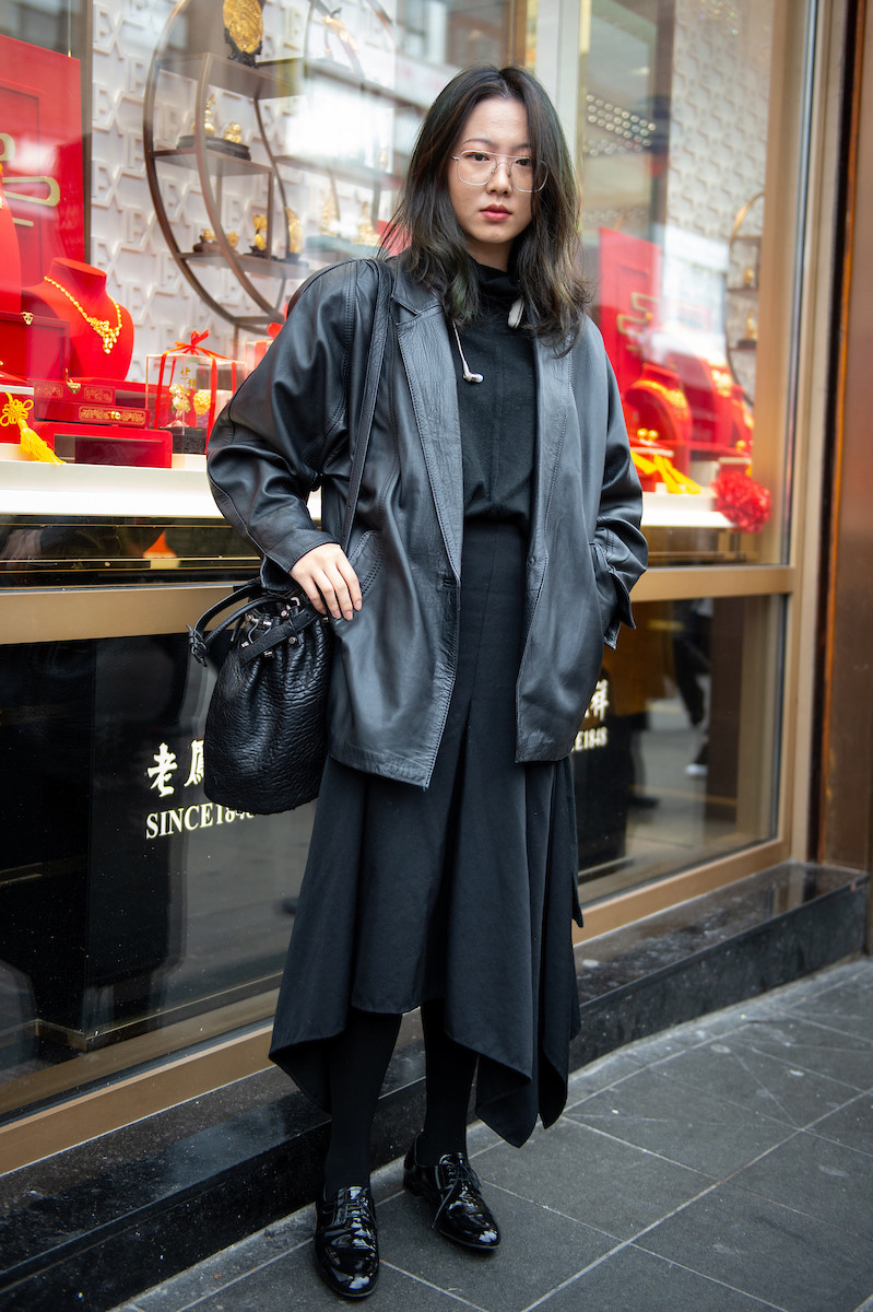 Hội cool kids 10X Mỹ: Sành điệu nhưng không khoe hàng hiệu phản cảm