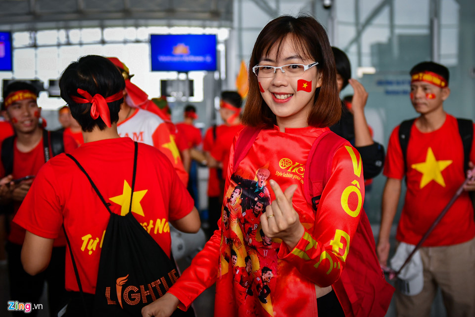 CĐV Sài Gòn, Hà Nội sang Philippines tiếp lửa cho tuyển Việt Nam