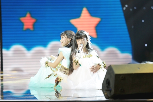 Giọng hát Việt nhí: Bảo Anh bật khóc vì mini show “Sơn Tinh Thủy Tinh“