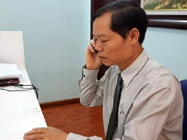 Phát hiện vợ ngoại tình, đại gia xây dựng hành xử khiến luật sư ái ngại