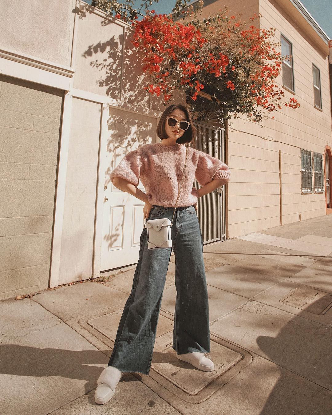 Dễ mặc và chắc chắn sẽ đẹp chính là bộ đôi áo len + quần jeans với 4 cách mix & match xinh miễn bàn này Dễ mặc và chắc chắn sẽ đẹp chính là bộ đôi áo len + quần jeans với 4 cách mix & match xinh miễn bàn này