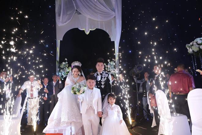 Đám cưới khủng 4 tỷ ở Thái Nguyên: Bất ngờ về cô dâu và chú rể