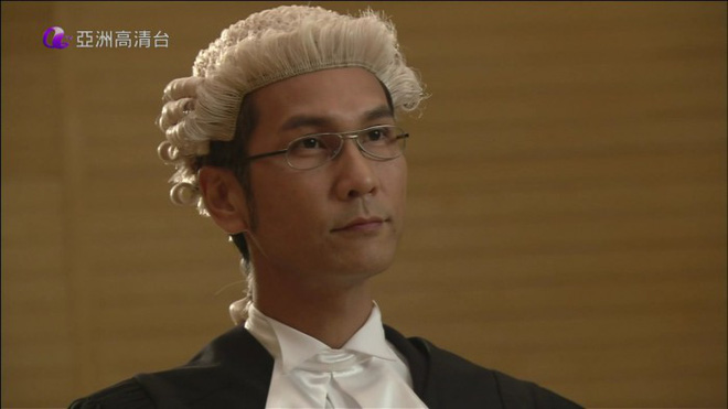 Doãn Chí Bình gây bức xúc nhất màn ảnh: Ra phố bị chửi bới, kết hôn 20 năm không thể có con