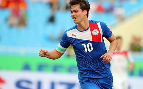 Bạn gái siêu mẫu xinh đẹp, gợi cảm của đội trưởng tuyển Philippines