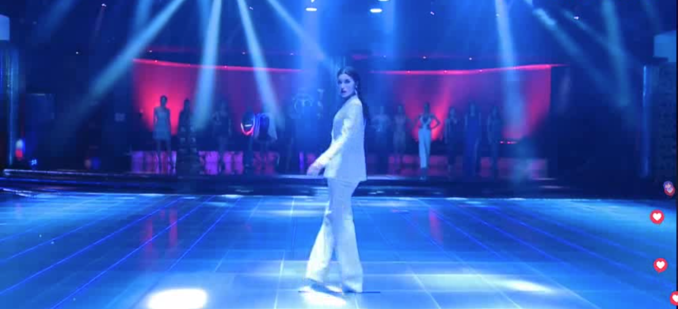 Minh Tú thổi bay sàn diễn phần thi Top Model tại Hoa hậu Siêu quốc gia 2018