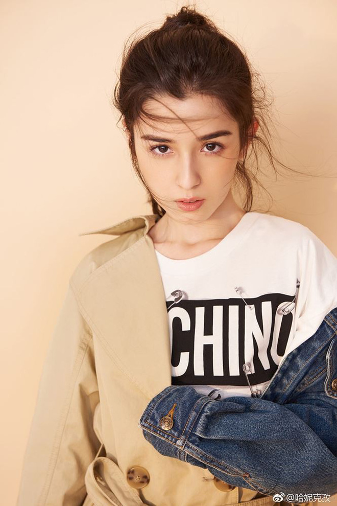 Xuất hiện mỹ nhân Tân Cương đẹp như tiên nữ khiến cả Trung Quốc đang ráo riết lùng sục