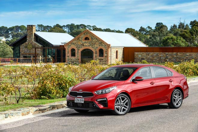 Lộ thông tin Kia Cerato 2019 về Việt Nam, dự kiến ra mắt tháng 12 với giá từ 600 triệu đồng Lộ thông tin Kia Cerato 2019 về Việt Nam, dự kiến ra mắt tháng 12 với giá từ 600 triệu đồng