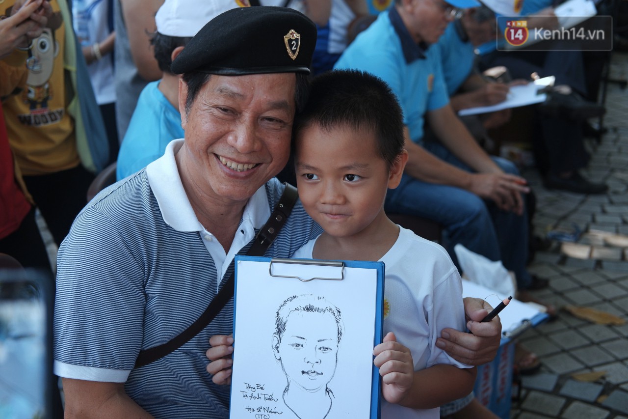 Bị hoài nghi, nhà tài trợ góp 5 tỷ đồng cho hơn 300.000 hoa hướng dương trên FB nói: Trong thể lệ không yêu cầu nhắc tên doanh nghiệp